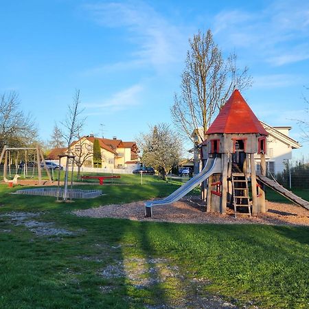 Ferienwohnung Julija Riedheim Хильцинген Экстерьер фото