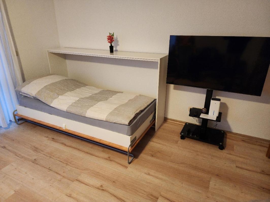 Ferienwohnung Julija Riedheim Хильцинген Экстерьер фото