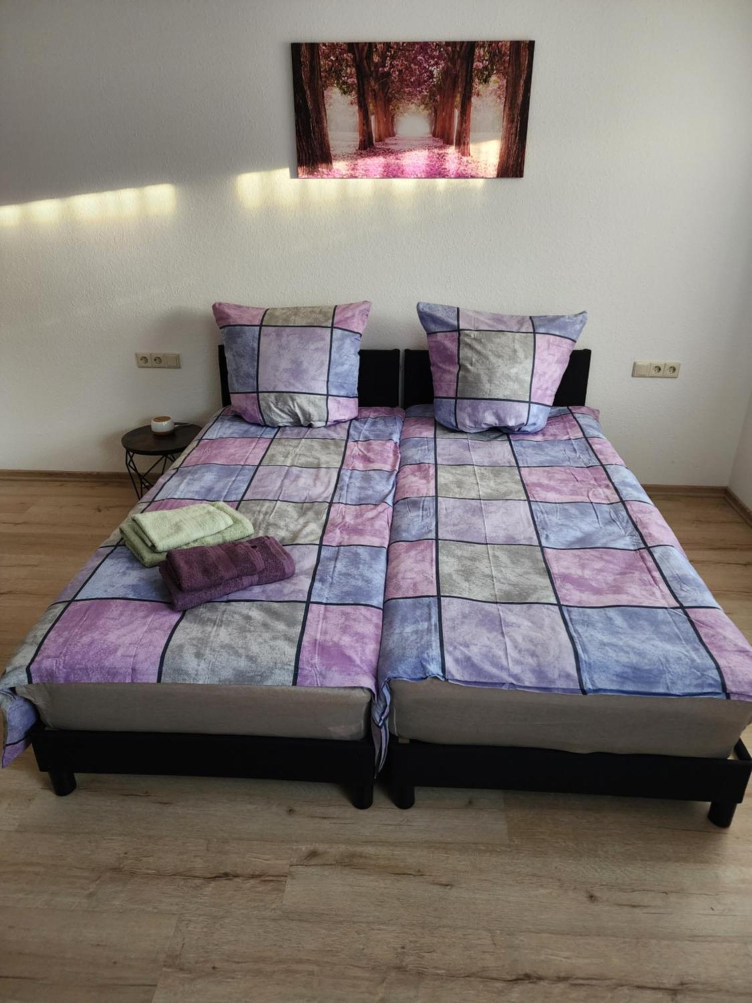 Ferienwohnung Julija Riedheim Хильцинген Экстерьер фото