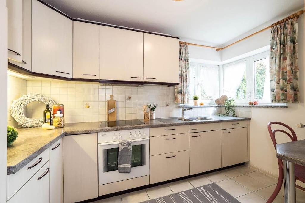 Ferienwohnung Julija Riedheim Хильцинген Экстерьер фото