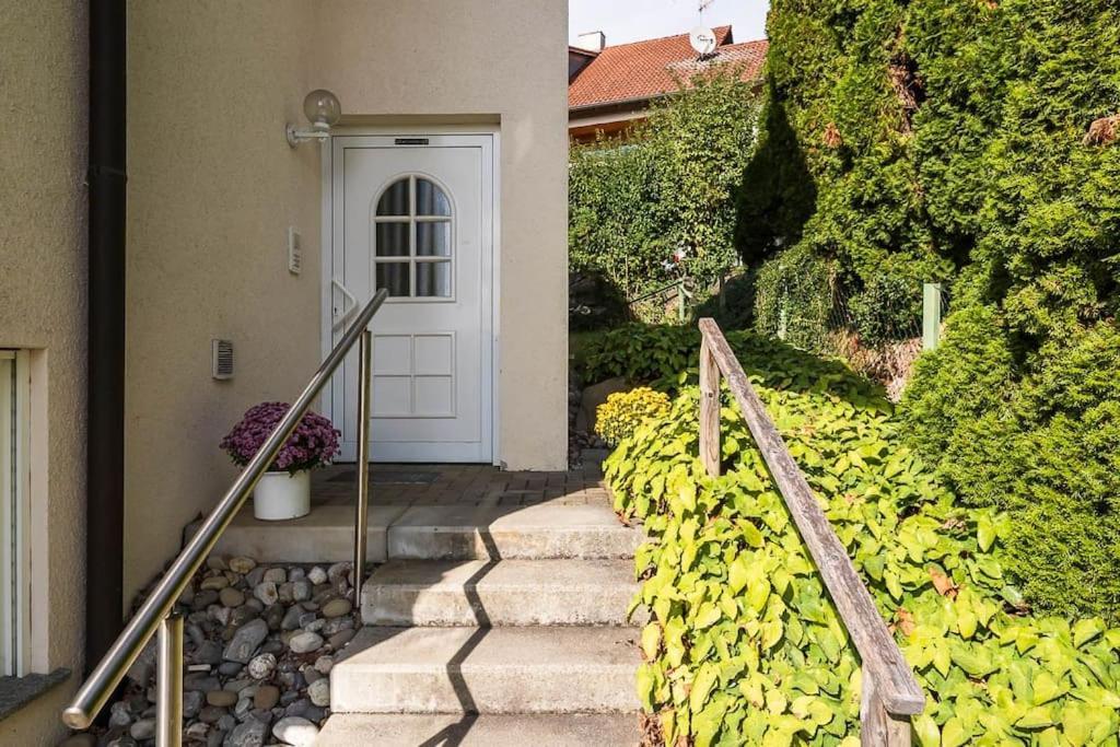 Ferienwohnung Julija Riedheim Хильцинген Экстерьер фото