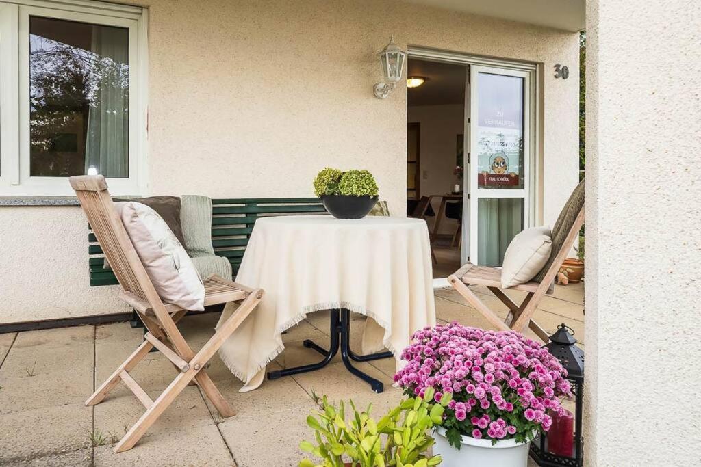 Ferienwohnung Julija Riedheim Хильцинген Экстерьер фото